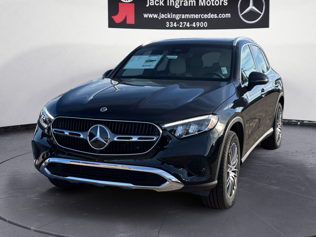 2026 Mercedes-Benz GLC
