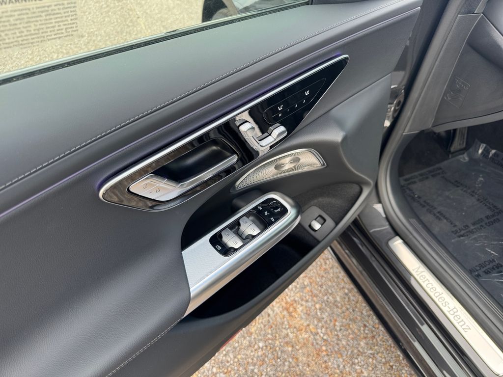 2026 Mercedes-Benz E-Class E350 - Photo 18