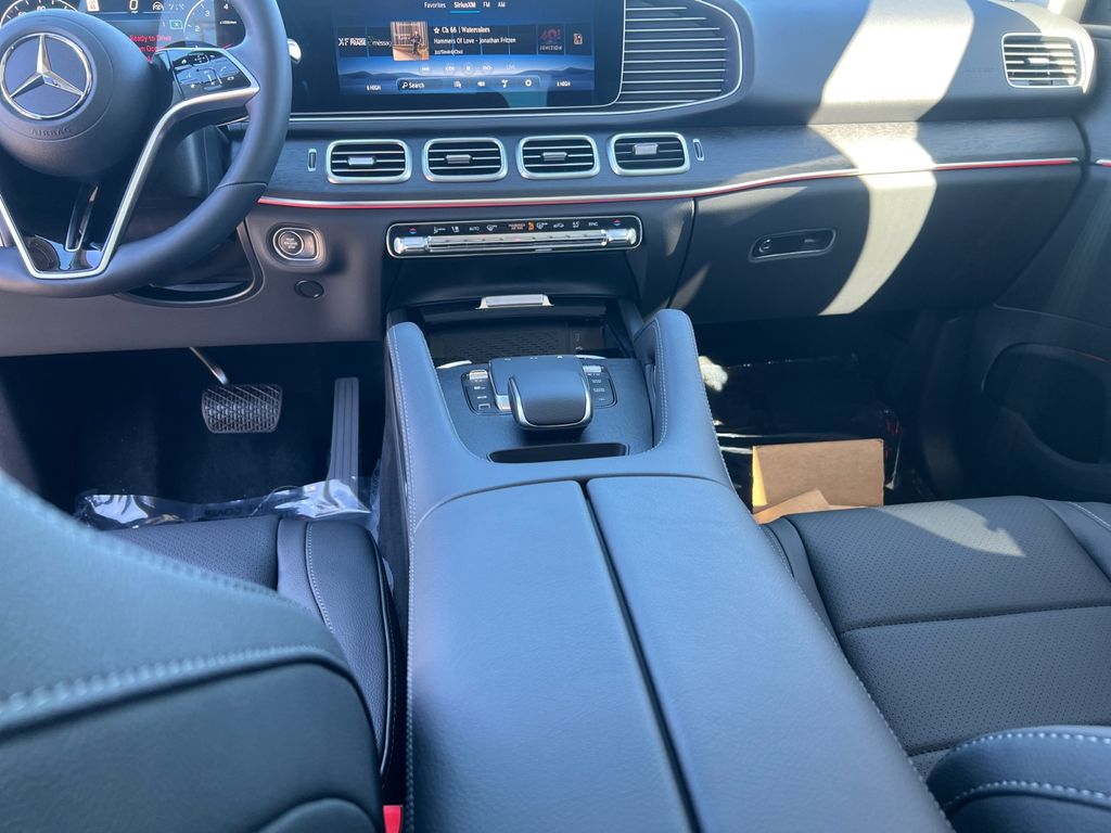 2026 Mercedes-Benz GLE GLE450 - Photo 11