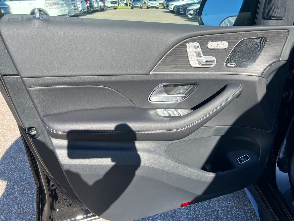 2026 Mercedes-Benz GLE GLE450 - Photo 16