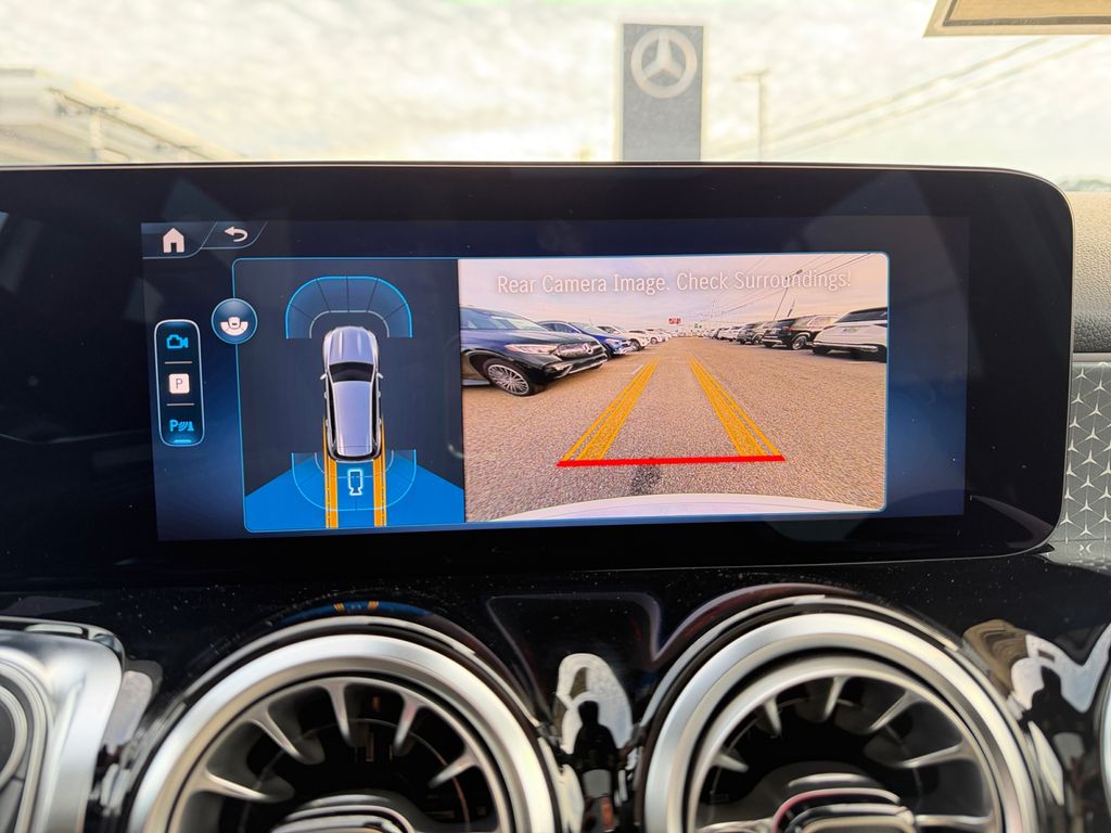 2026 Mercedes-Benz GLB GLB 250 - Photo 21