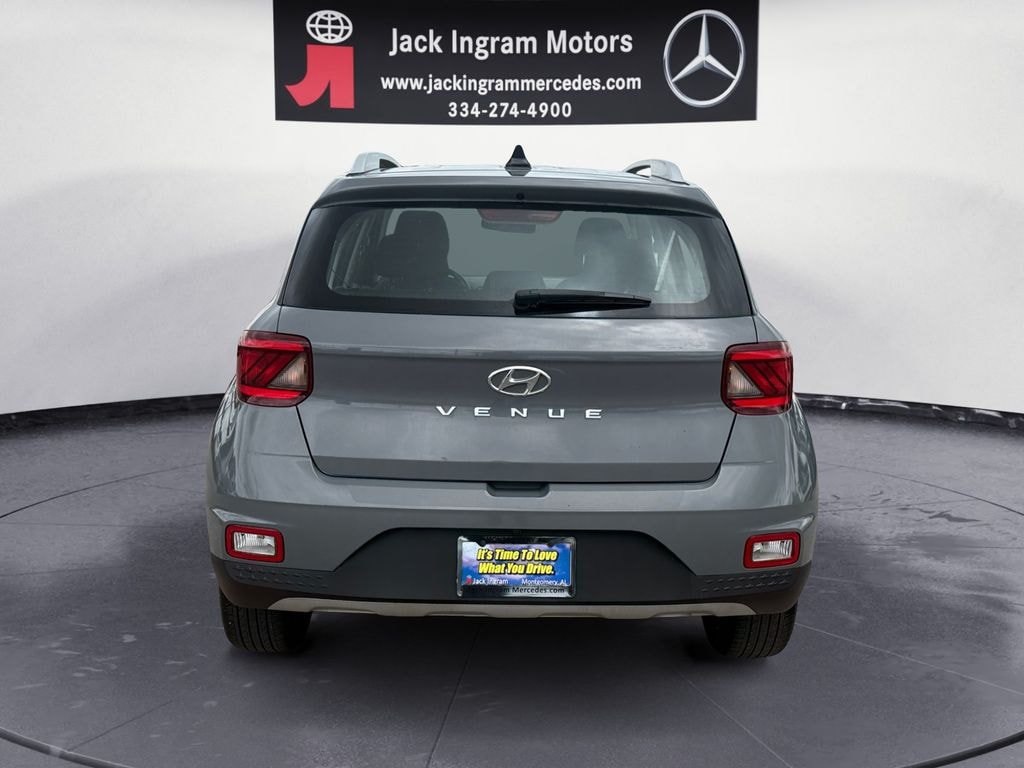 Used 2022 Hyundai Venue SEL SUV