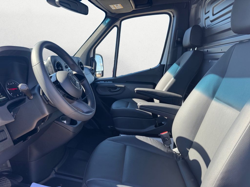 2025 Mercedes-Benz Sprinter Cargo Van Base - Photo 10