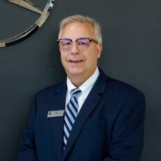 Staff member Mark Hill from ID_482e37