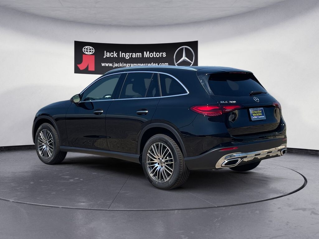 New 2026 Mercedes-Benz GLC 300 SUV