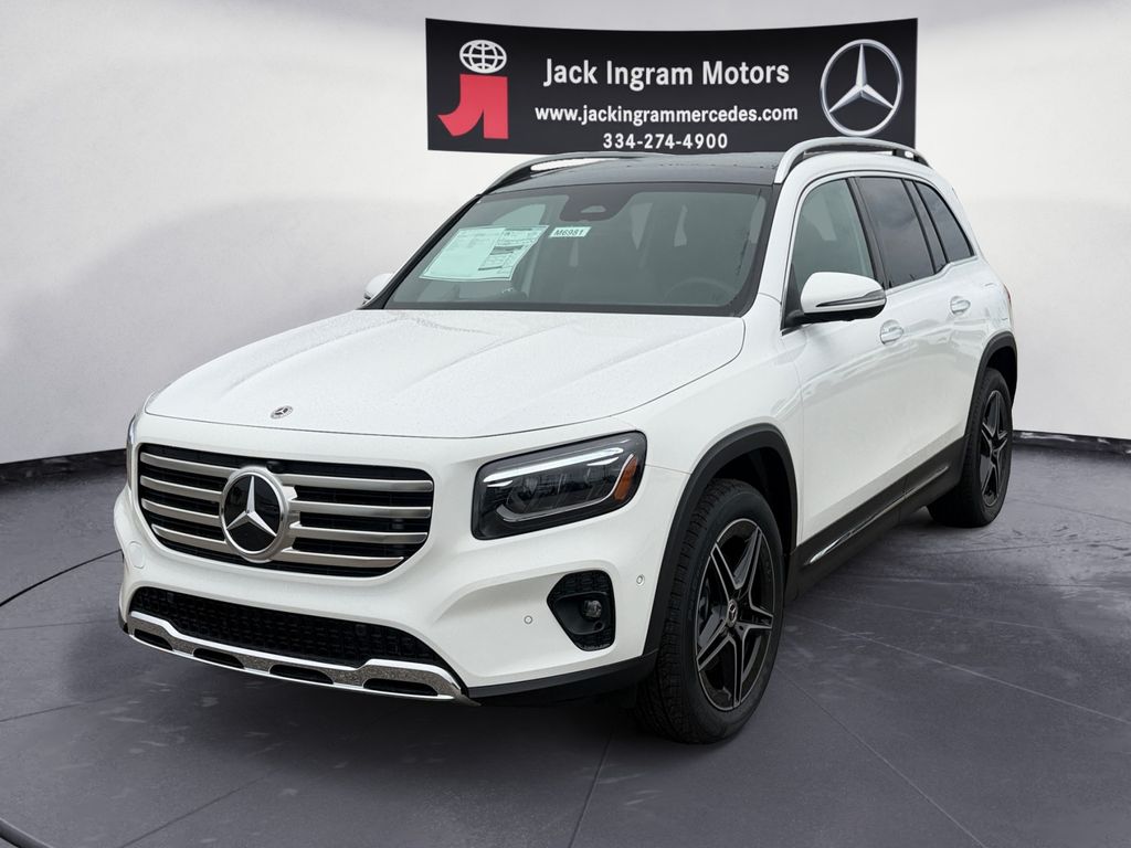 2026 Mercedes-Benz GLB GLB 250's photo