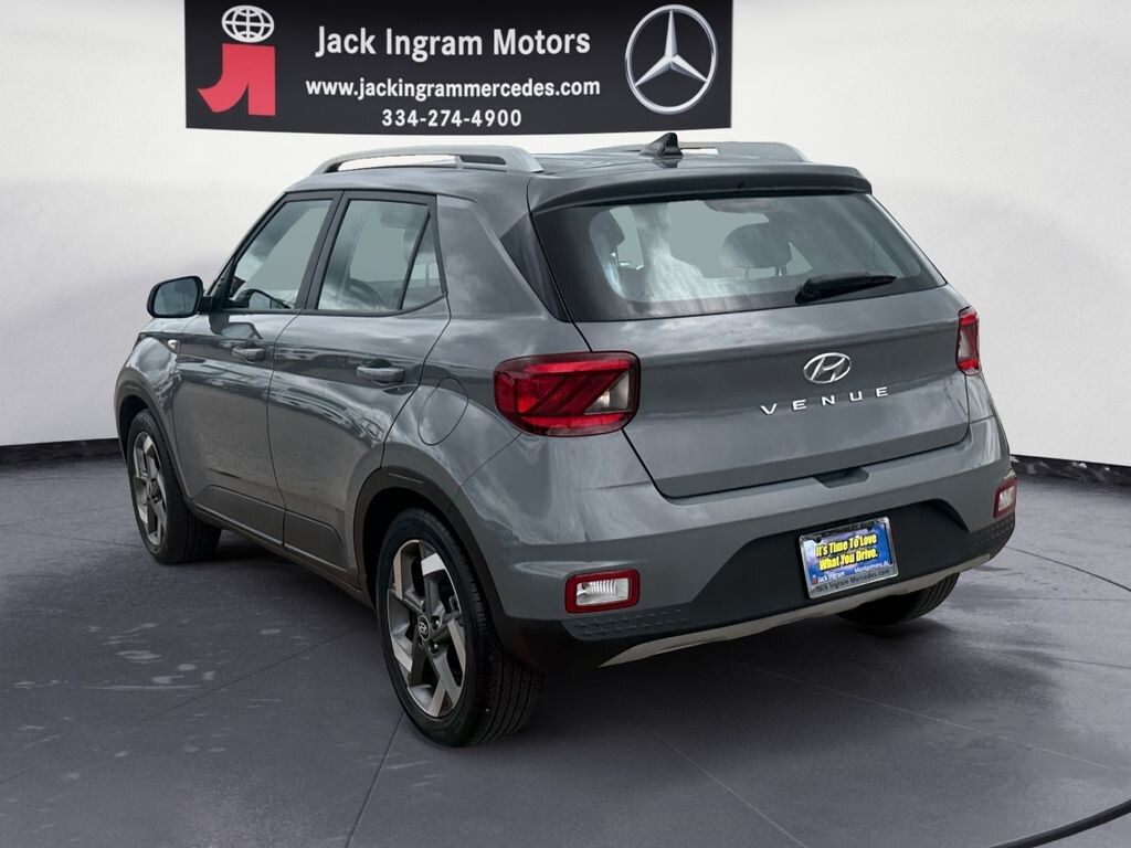 Used 2022 Hyundai Venue SEL SUV