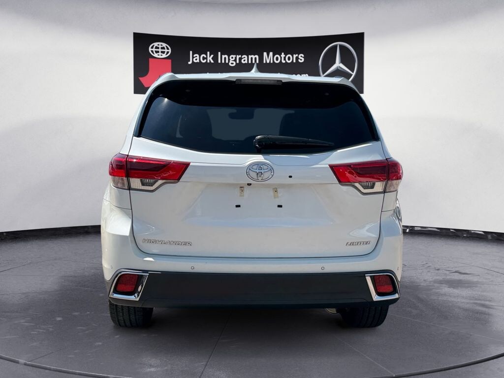 Used 2019 Toyota Highlander Limited V6 SUV