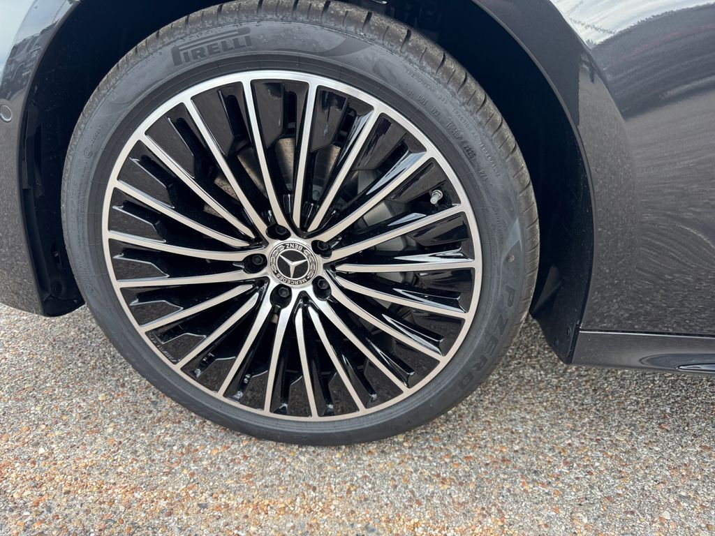 2026 Mercedes-Benz E-Class E350 - Photo 16