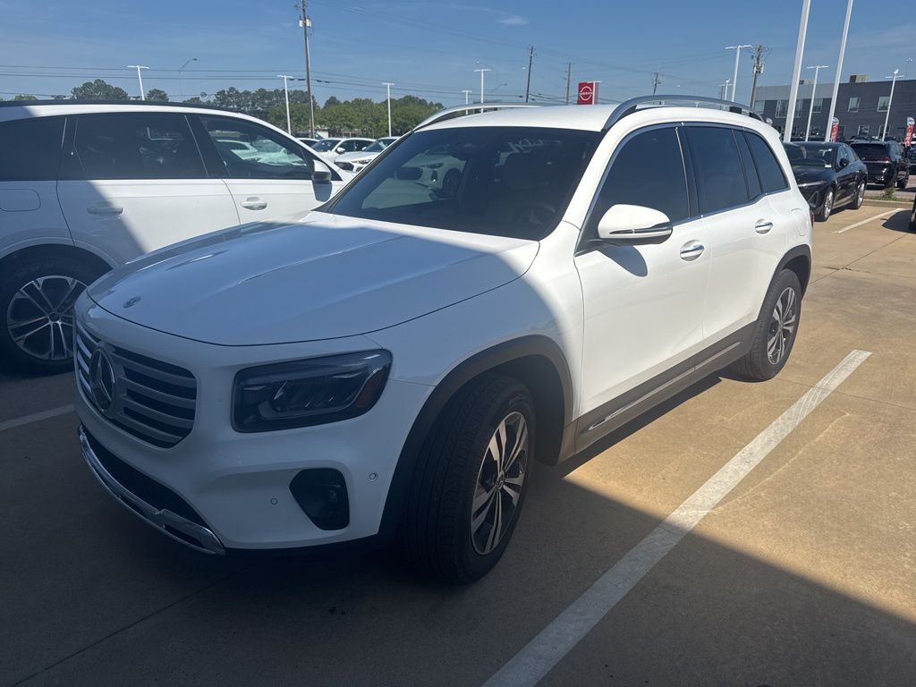 2025 Mercedes-Benz GLB GLB 250's photo