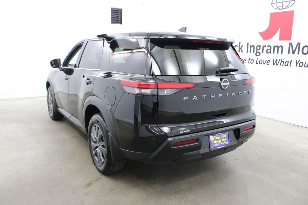 New 2026 Nissan Pathfinder S SUV