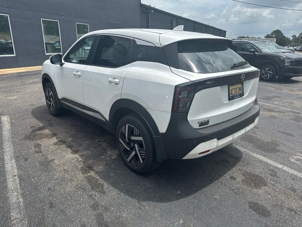 Used 2025 Nissan Kicks SV SUV