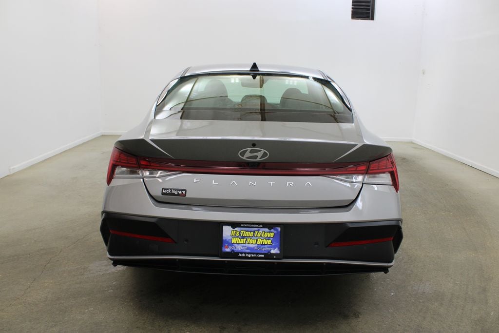 Used 2024 Hyundai Elantra Hybrid Limited Sedan