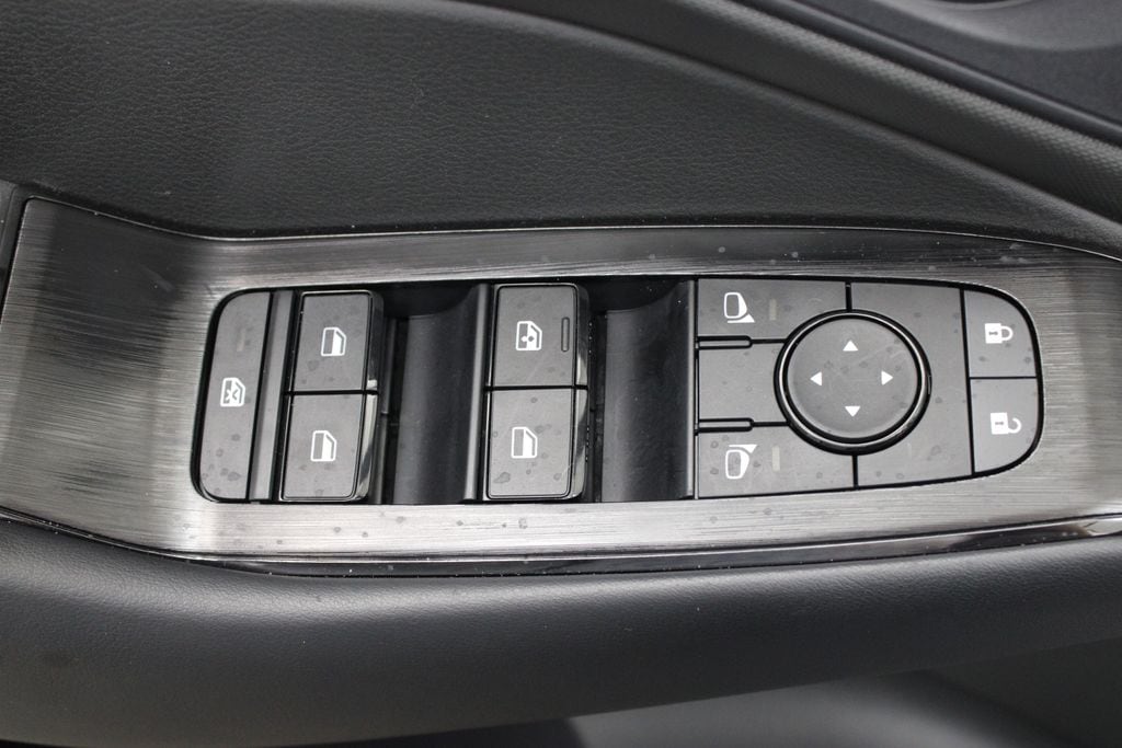 2026 Nissan Rogue S - Photo 17