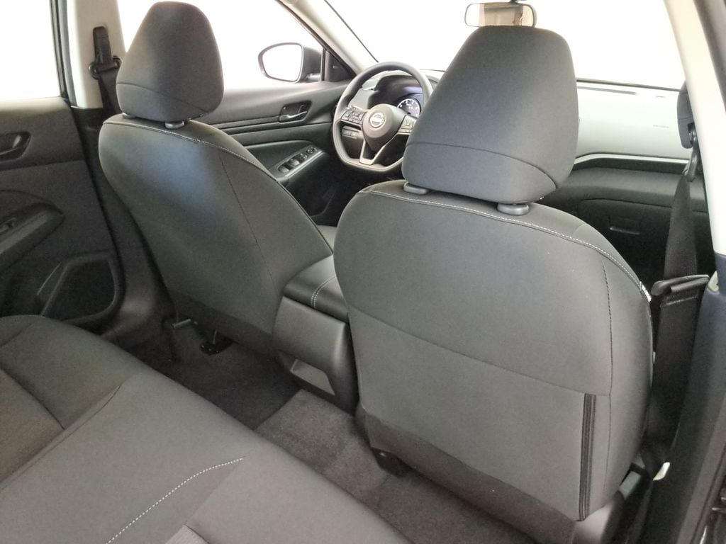 2025 Nissan Altima S - Photo 18