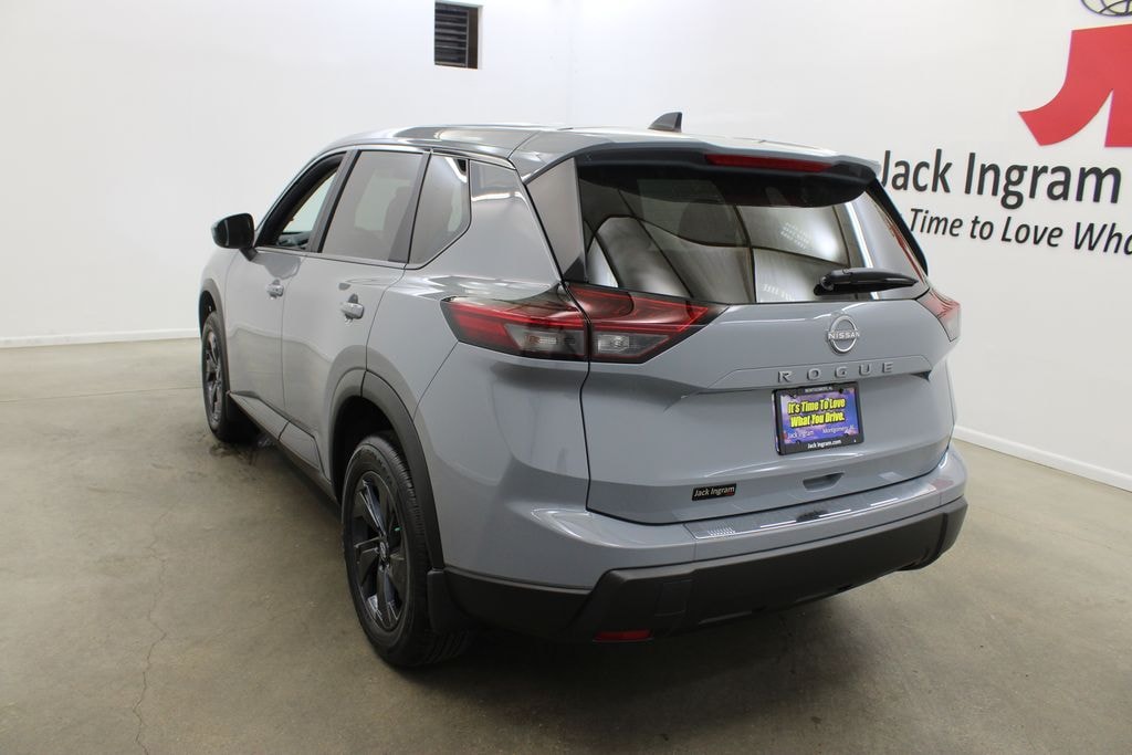 New 2026 Nissan Rogue SV SUV