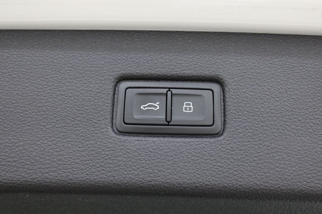 2022 Audi Q7 Premium - Photo 33
