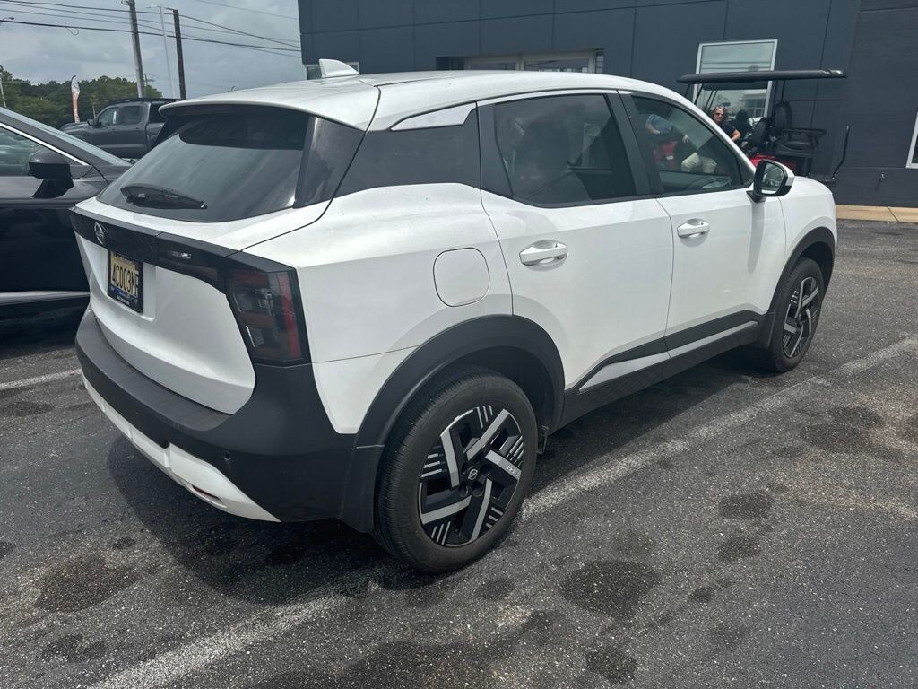 Used 2025 Nissan Kicks SV SUV