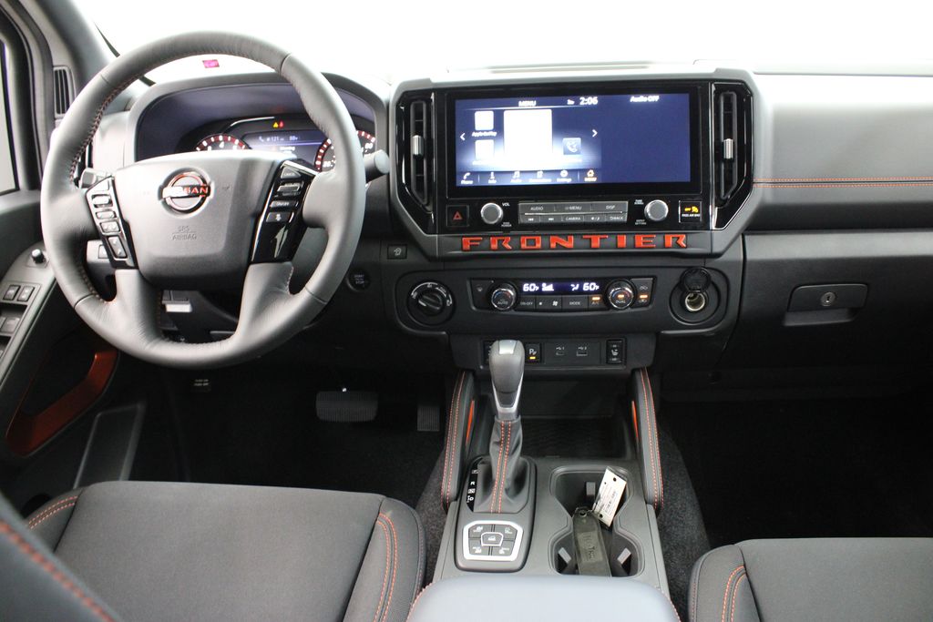 2026 Nissan Frontier PRO-4X - Photo 9