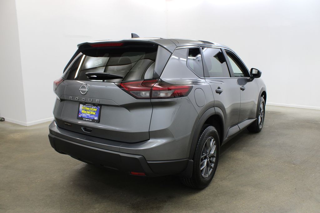 2026 Nissan Rogue S - Photo 5
