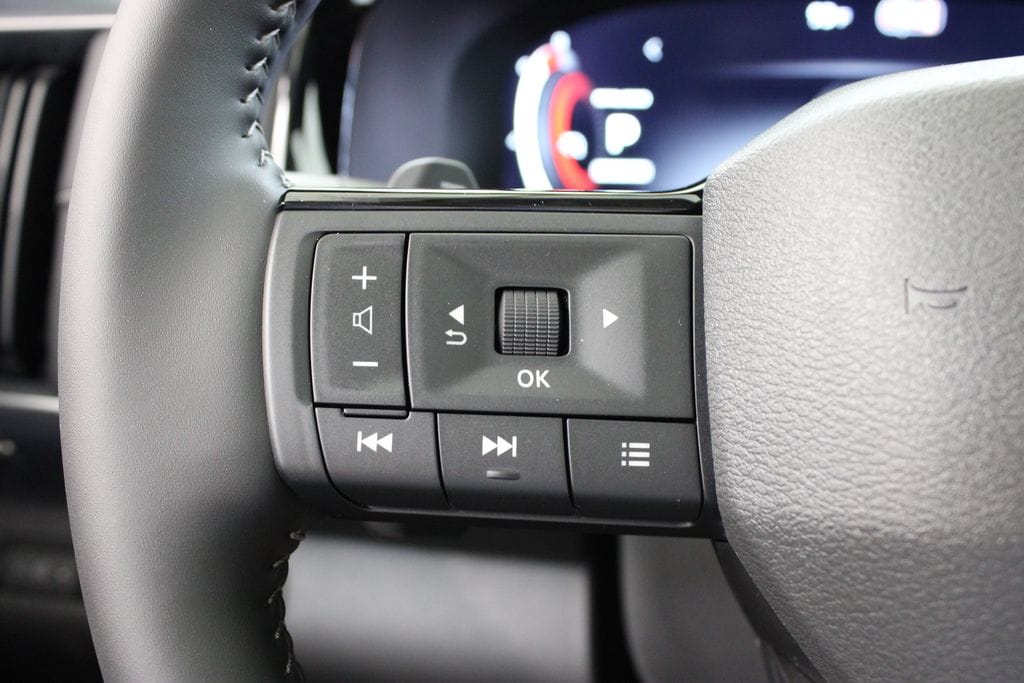 2026 Nissan Pathfinder SL - Photo 25