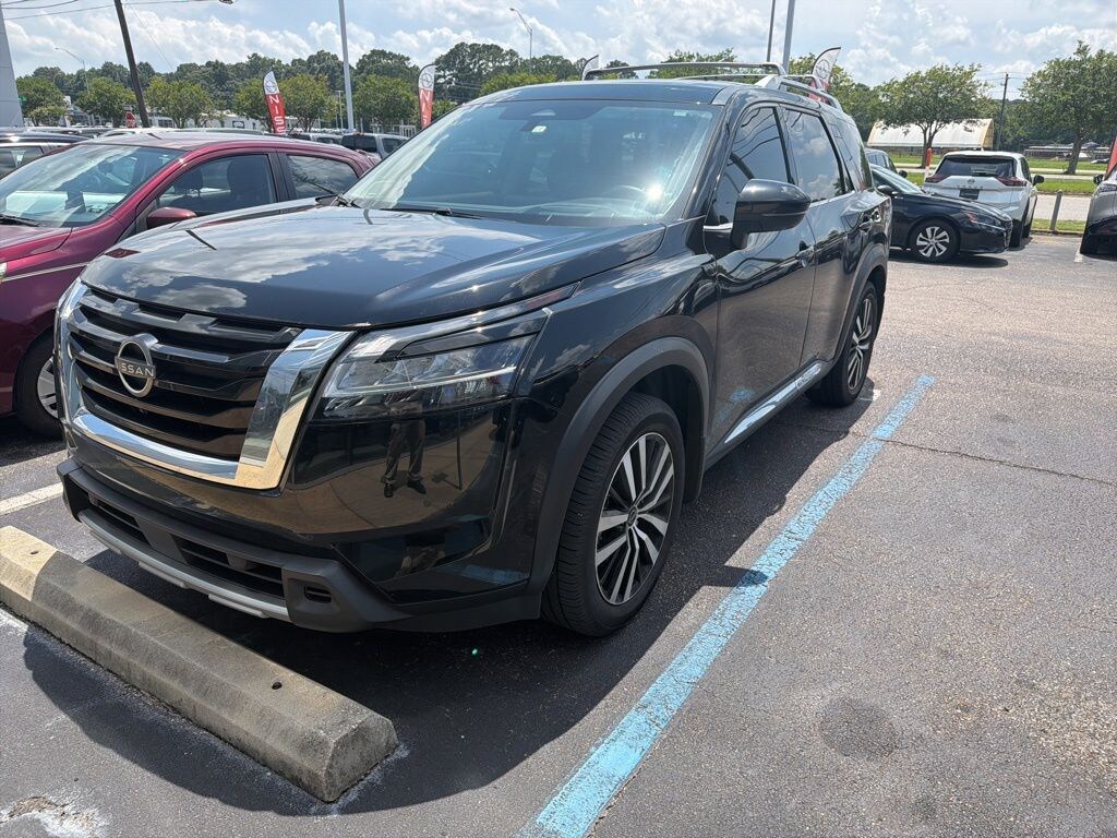 Used 2024 Nissan Pathfinder Platinum SUV