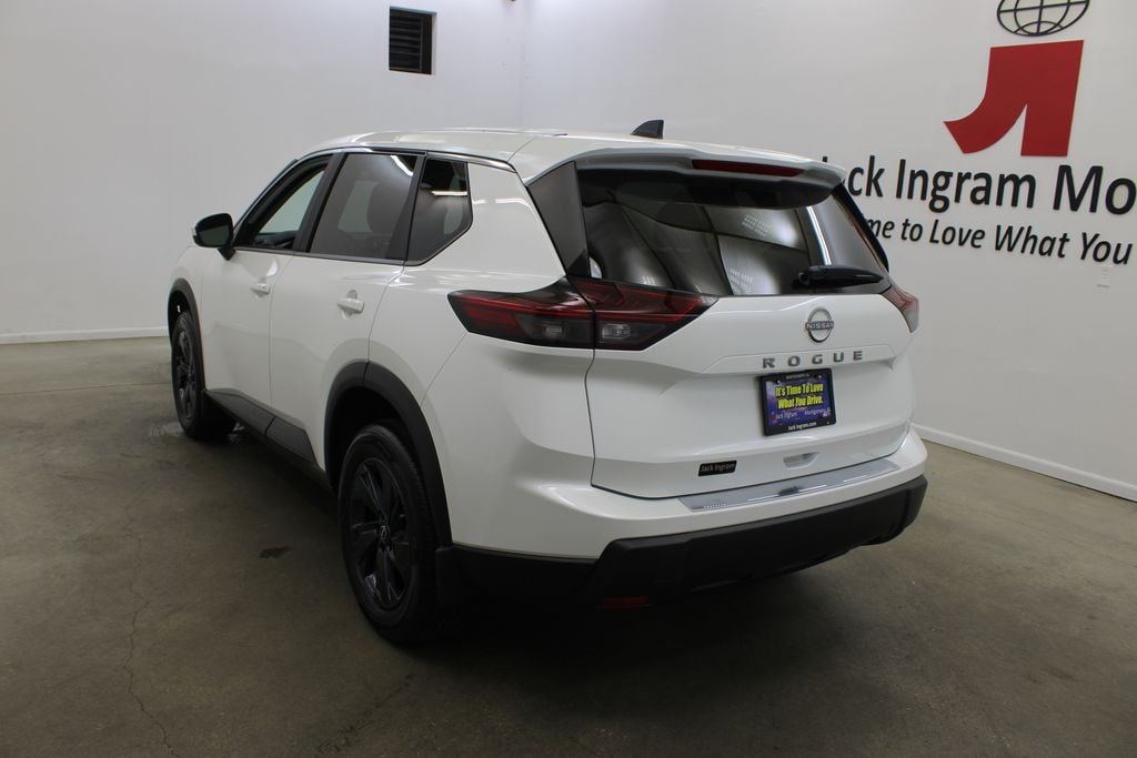 New 2026 Nissan Rogue SV SUV