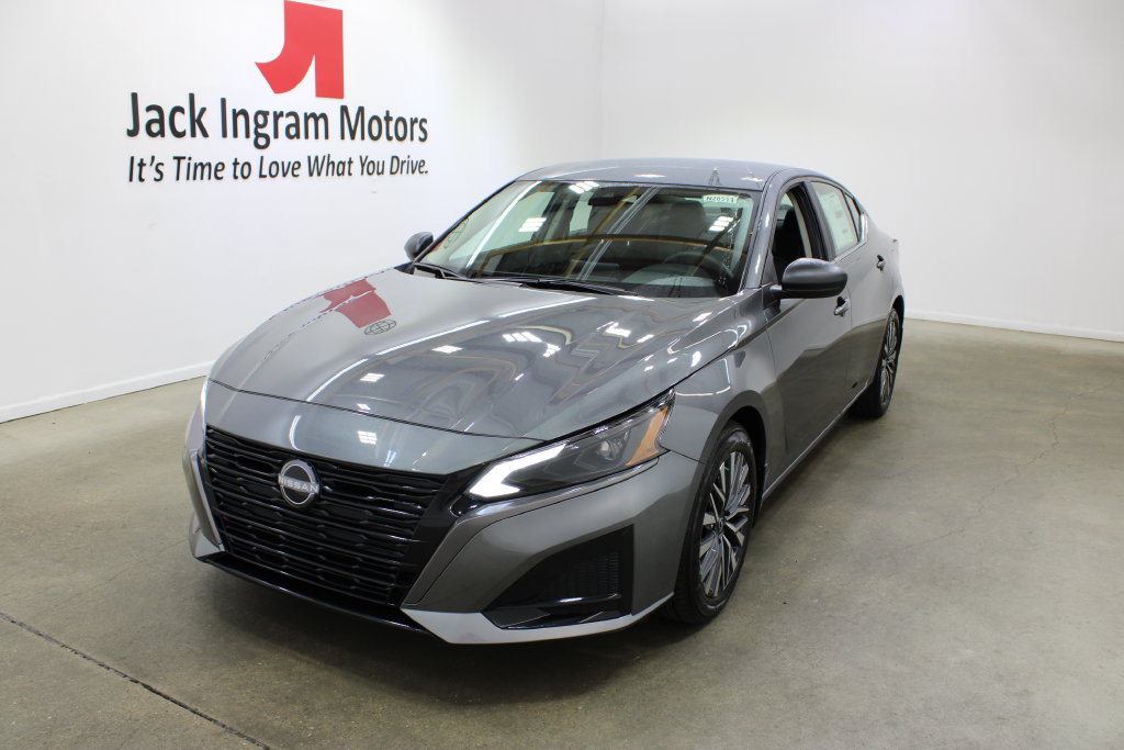 New 2026 Nissan Altima SV Sedan