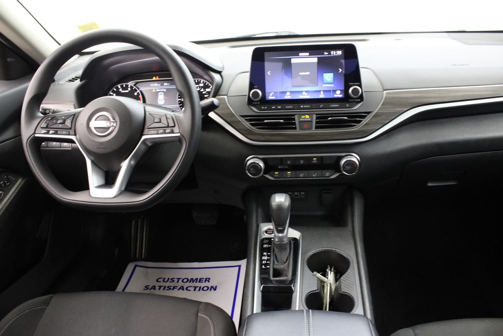 2025 Nissan Altima SV - Photo 16