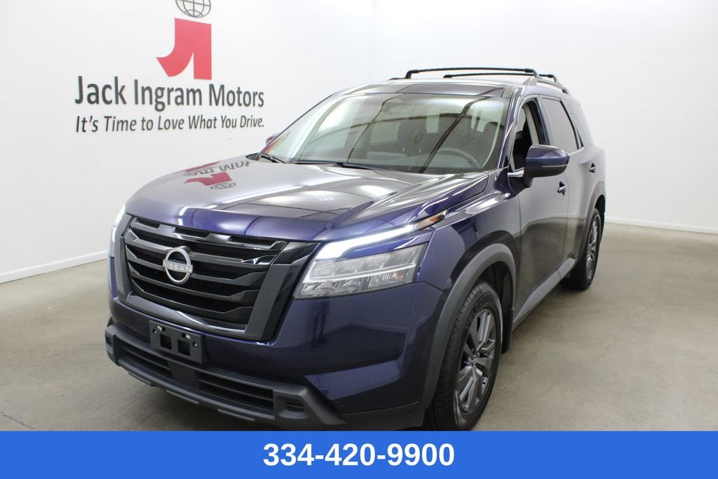 2022 Nissan Pathfinder SV 2WD's photo
