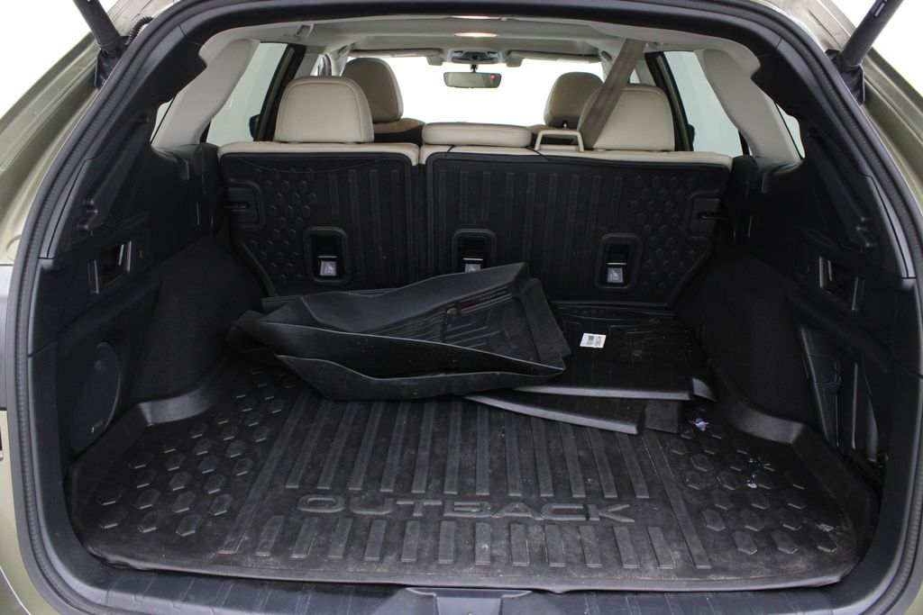 2022 Subaru Outback Limited - Photo 32