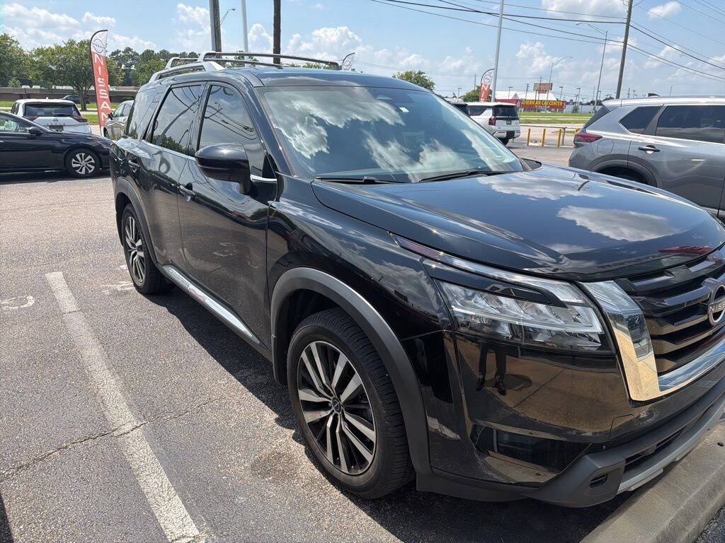Used 2024 Nissan Pathfinder Platinum SUV