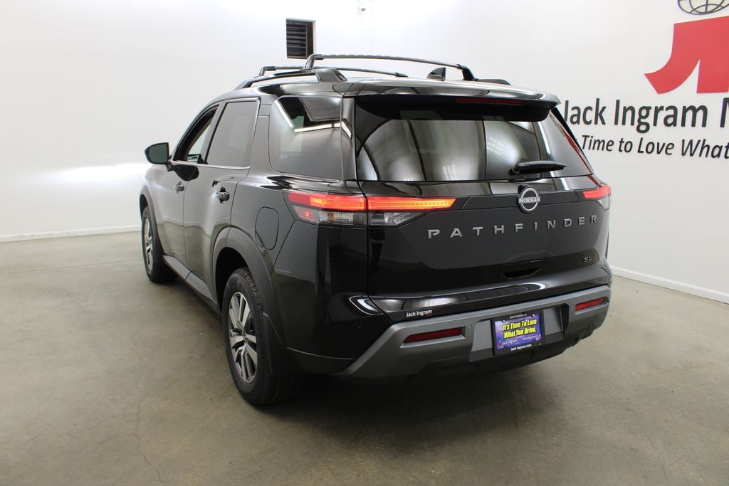 New 2026 Nissan Pathfinder SL SUV
