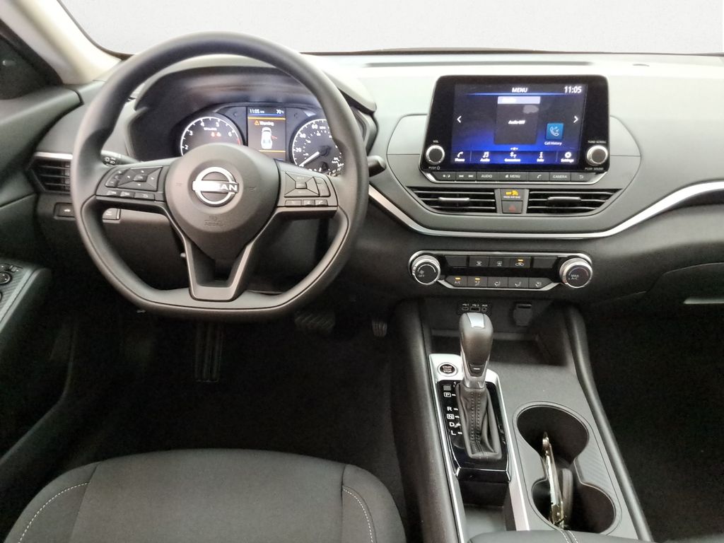 2025 Nissan Altima S - Photo 9