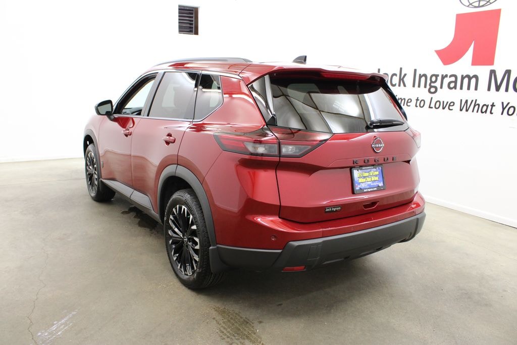 New 2026 Nissan Rogue Dark Armor SUV