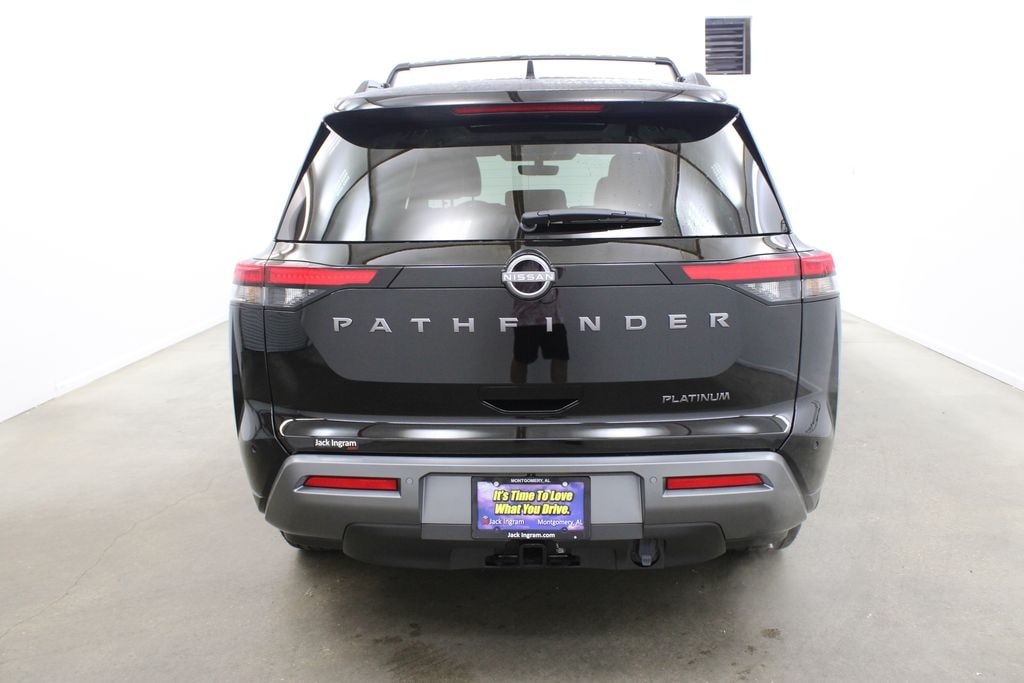 New 2026 Nissan Pathfinder Platinum SUV