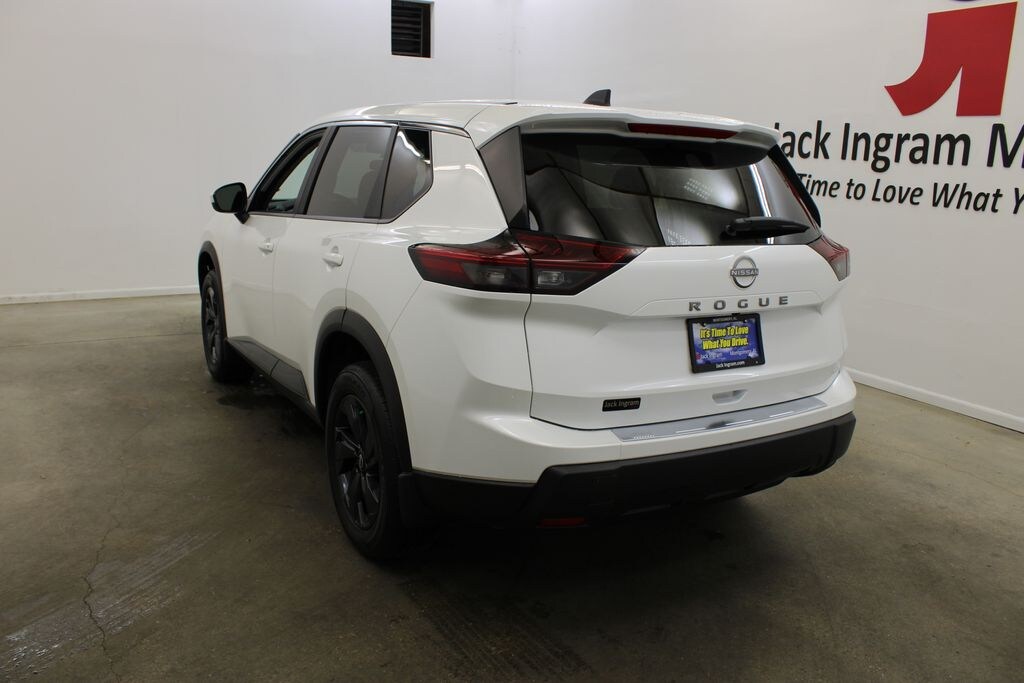 New 2026 Nissan Rogue SV SUV