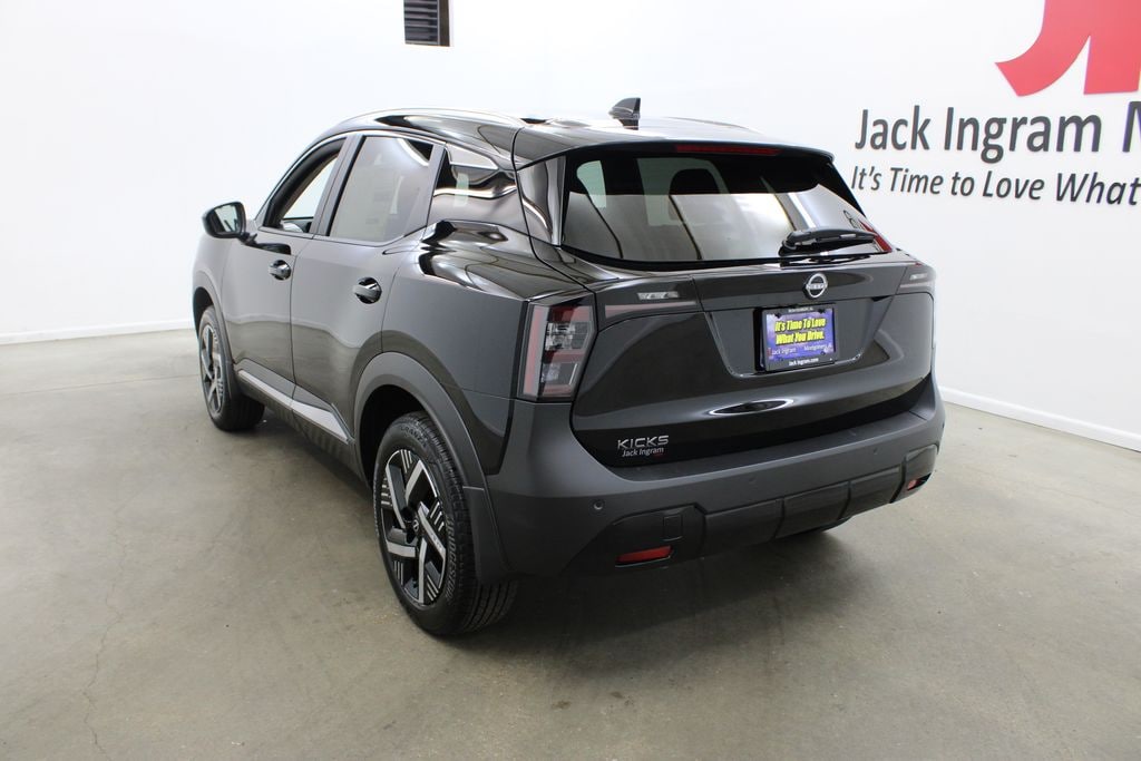 New 2026 Nissan Kicks SV SUV