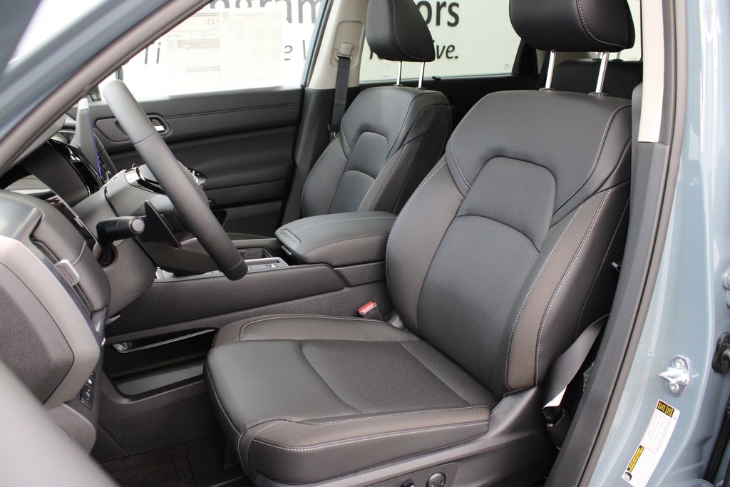 2026 Nissan Pathfinder SL - Photo 14