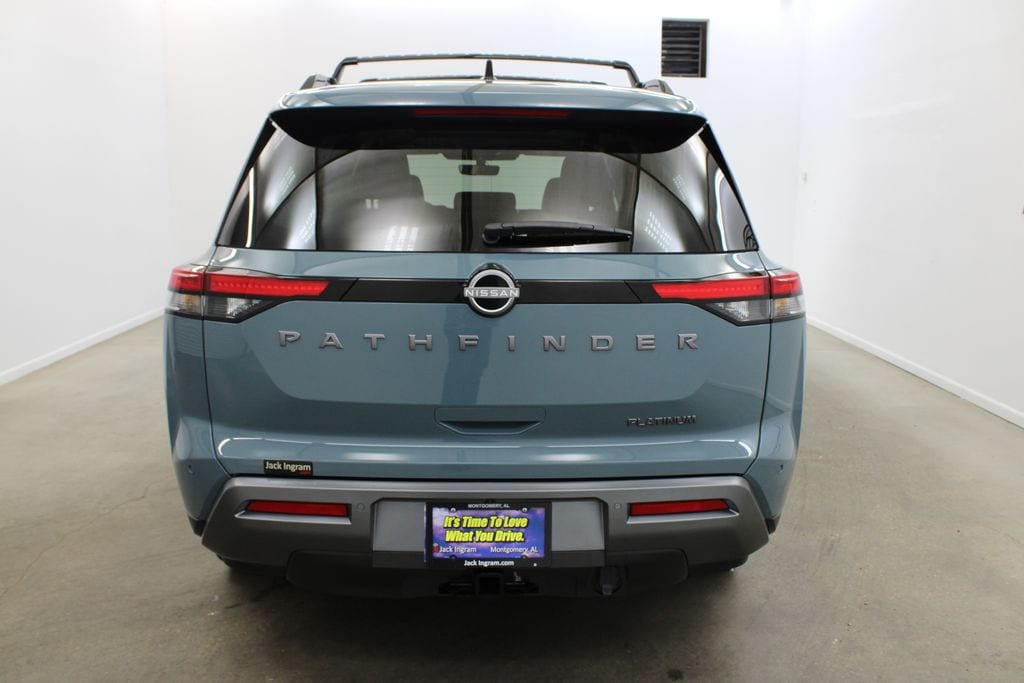 New 2026 Nissan Pathfinder Platinum SUV