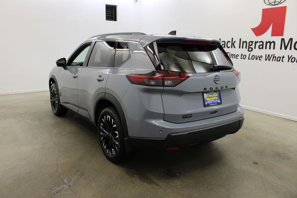 New 2026 Nissan Rogue Dark Armor SUV