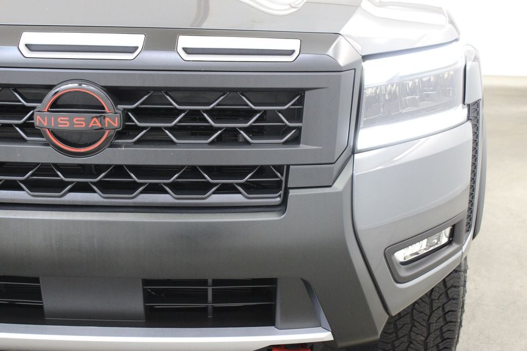 2026 Nissan Frontier PRO-4X - Photo 8