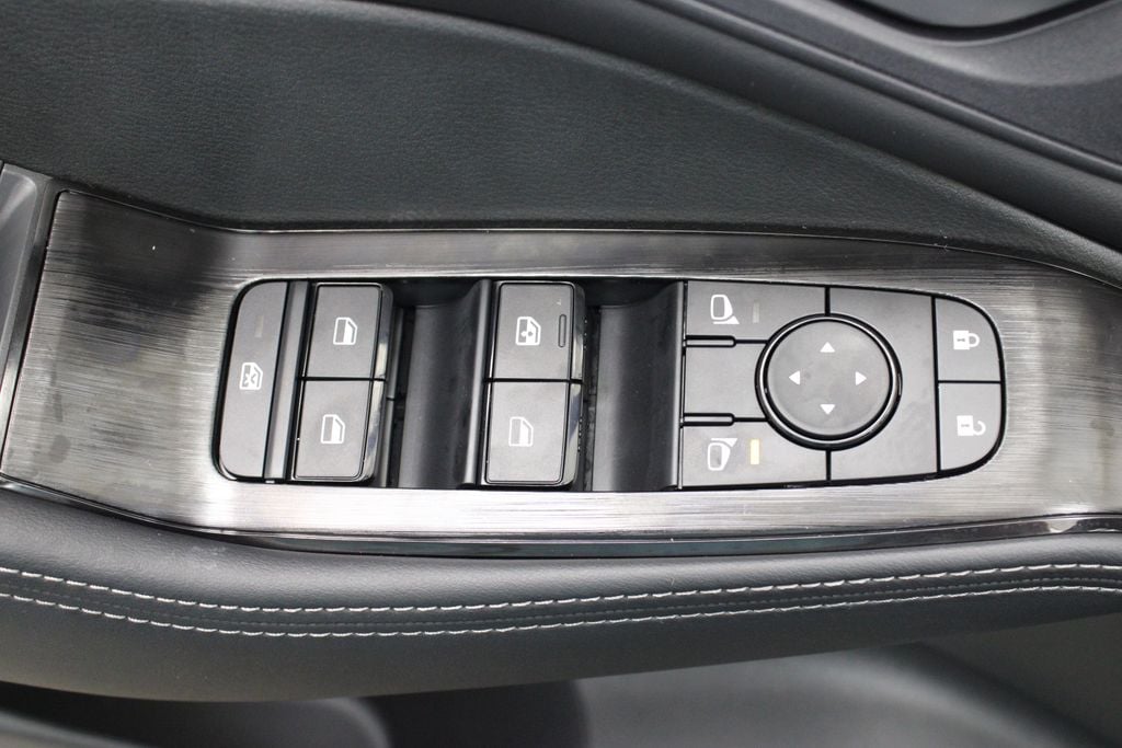 2026 Nissan Rogue Dark Armor - Photo 17