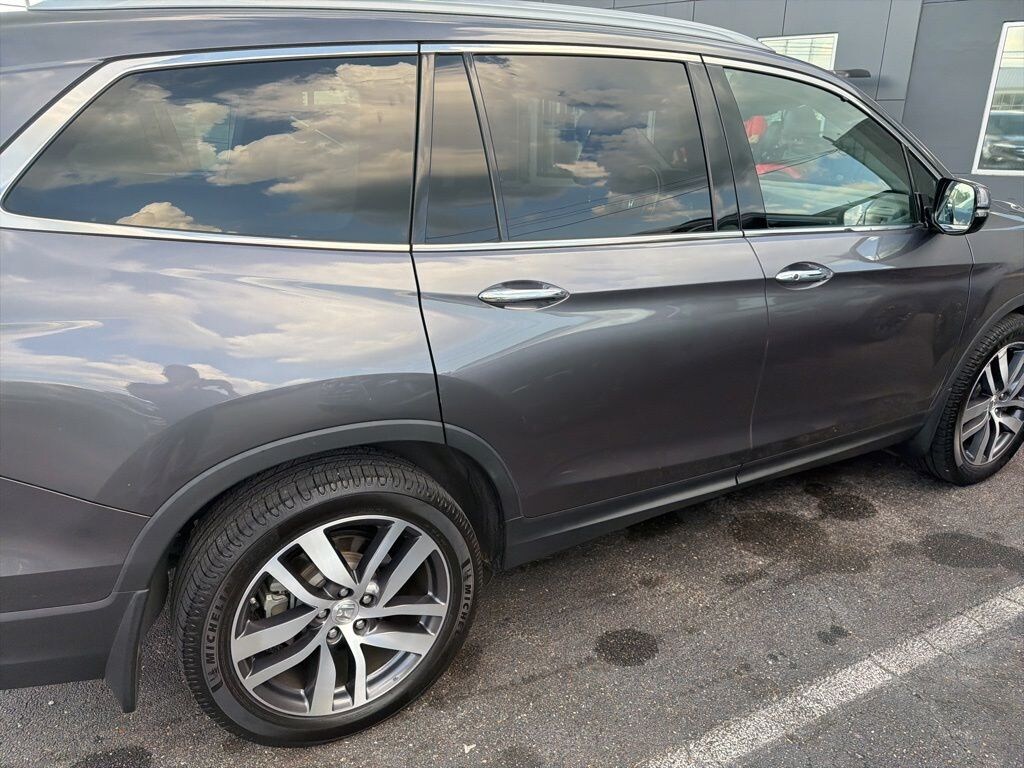 Used 2018 Honda Pilot Elite AWD SUV