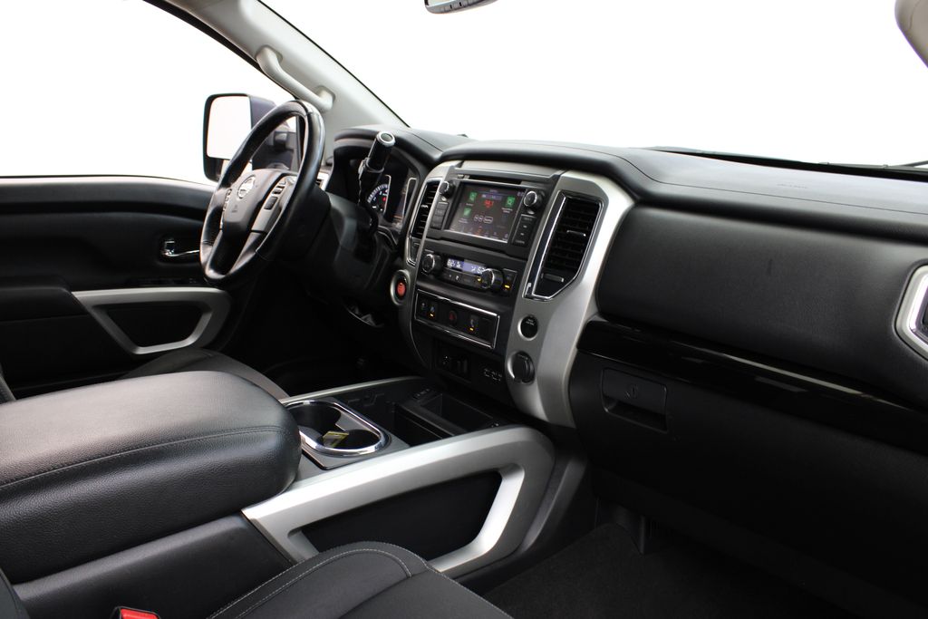 2019 Nissan Titan SV - Photo 25