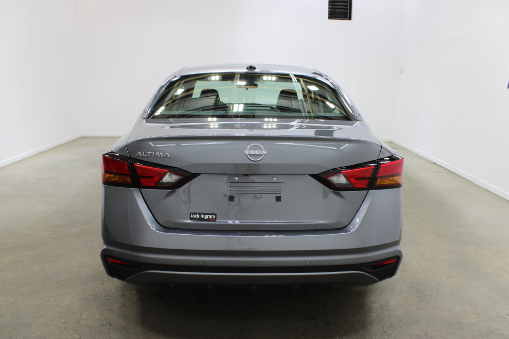 New 2026 Nissan Altima SV Sedan