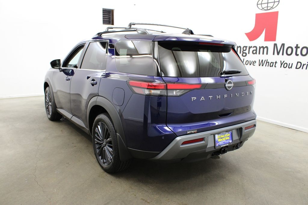 New 2026 Nissan Pathfinder SL SUV