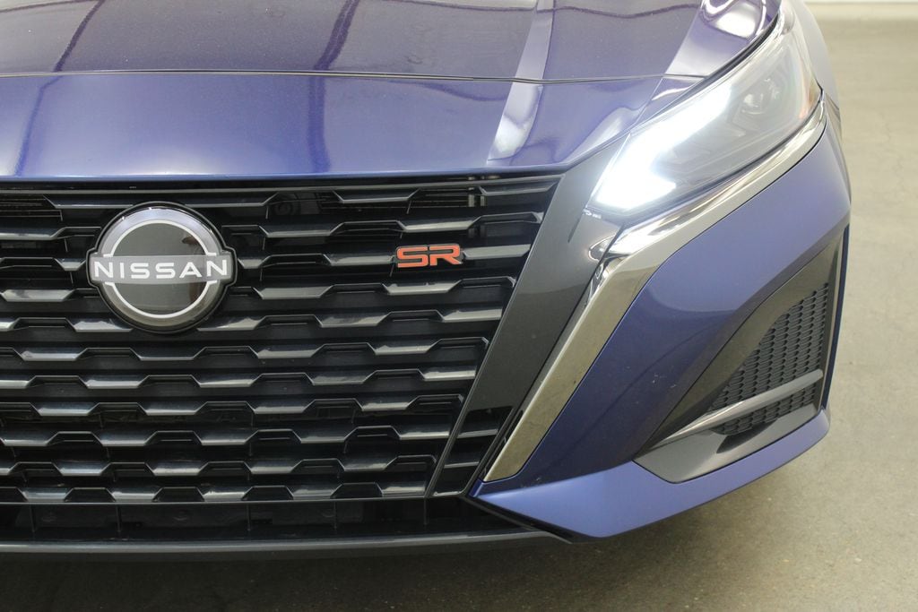 2023 Nissan Altima SR - Photo 7