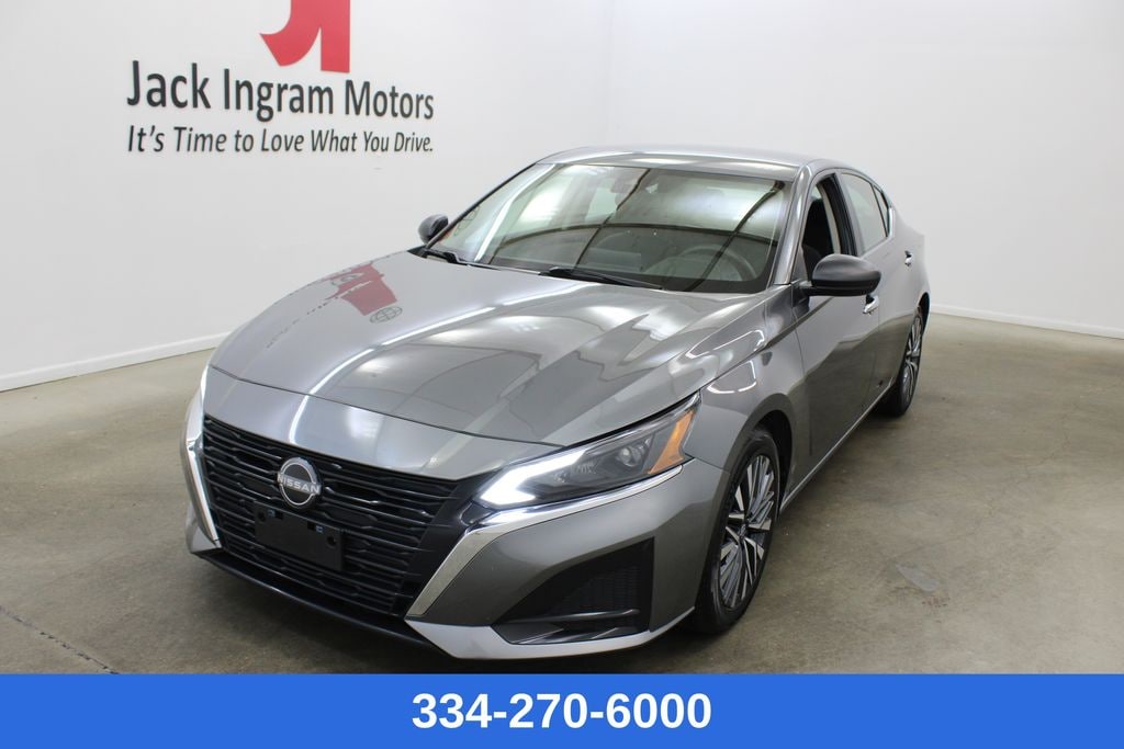 Used 2024 Nissan Altima 2.5 SV Sedan