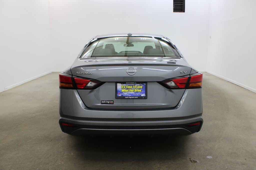 Used 2024 Nissan Altima 2.5 SV Sedan